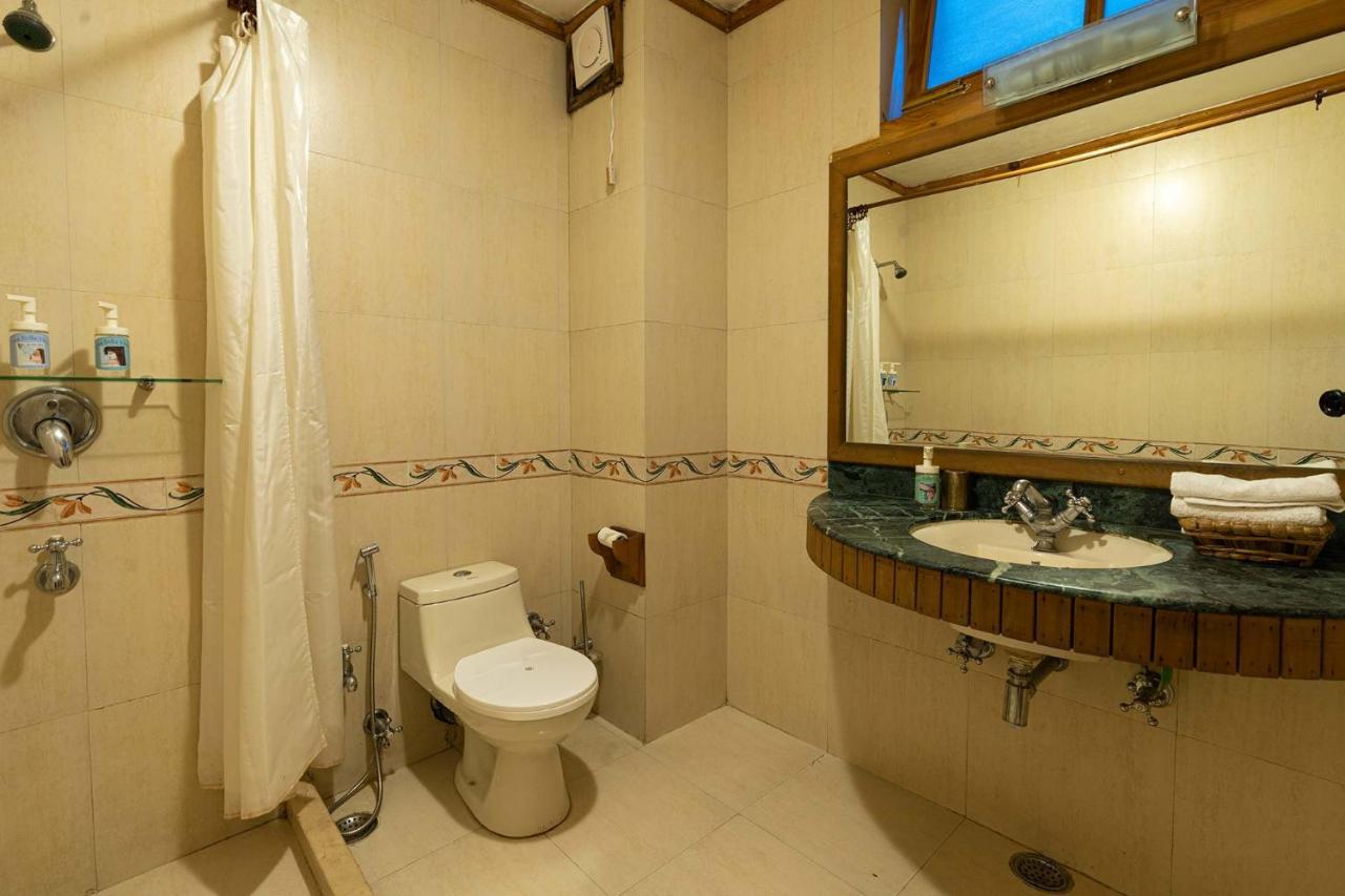 Stayvista At Casa Bella Vista- Mall Road Manāli Exteriör bild